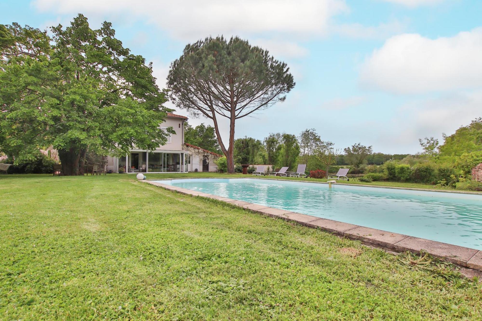 Domaine D'Aromm - Chambres D'Hotes & Gites - Piscine, Etangs & Animaux - Au Calme Ouches Bagian luar foto